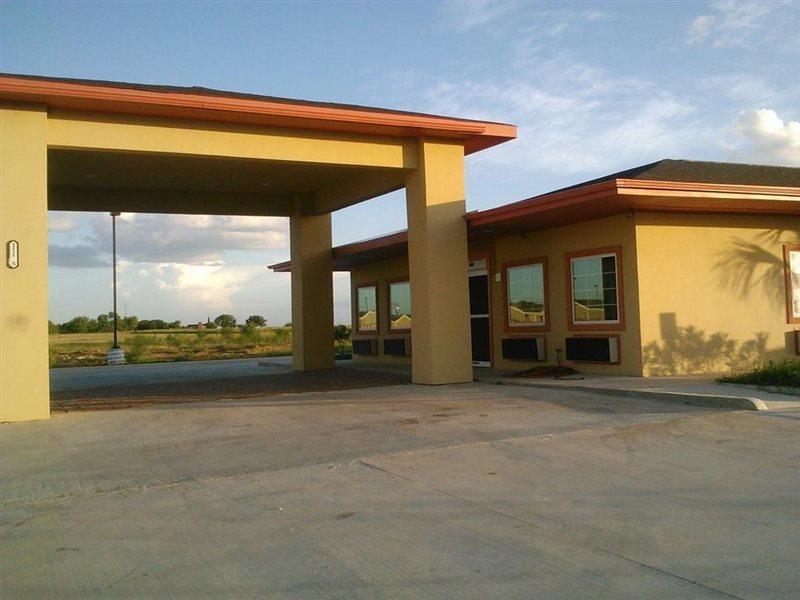 Americas Best Value Inn Dilley Exterior foto